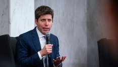 Заплетената мрежа от сделки на OpenAI