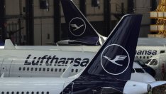 Изпълнителният съвет на Lufthansa ще получи бонуси за 2021 г. и 2022 г. въпреки държавната помощ