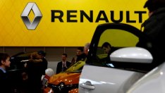 Франция поставя условия за сливането на Renault и Fiat Chrysler