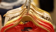 Защо Zara е лидер в "бързата мода"?