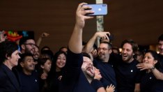 Apple е близо до борсовия си рекорд благодарение на оптимизма за iPhone