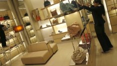 Аутлетите за луксозни стоки се изправят пред ново изпитание