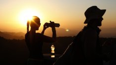 Младите хора искат да обиколят света и знаят, че могат да го постигнат