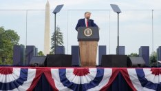 Само патриотизмът няма да спаси Тръмп 