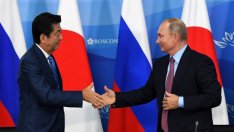 Шиндзо Абе: Срещата във Владивосток е крачка към двустранен мирен договор
