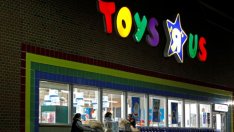 Toys 'R' Us обяви фалит