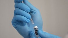 ЕК поръчва още 100 млн. дози от ваксината на Pfizer/BioNTech