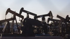 Глобалният износ на суров петрол намалява през 2024 г.