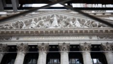 Борсата в Ню Йорк започна процес по делистване на три китайски телекома