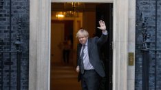 Джонсън би загубил мястото си в парламента при избори днес