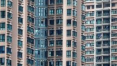 Хонконг може да ограничи още повече покупките на имоти от чужденци