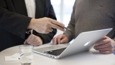 Как технологиите трансформират бизнес разплащанията