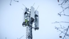 Консорциум около KKR е фаворит за базовите станции на Deutsche Telekom