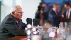 Шойбле: Нито евро за Атина, преди да покаже твърди ангажименти