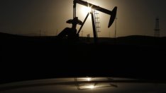 Петролът отчете печалба за изминалата седмица на фона на ситуацията в Йемен