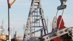 Опасенията за търсенето отново тласкат цените на петрола рязко надолу*