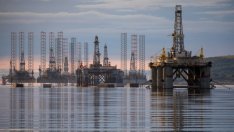 Задава ли се рекордно поскъпване на петрола през 2022 г.?