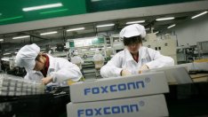 Foxconn готви големи съкращения на служители