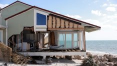 Собственици на имоти във Флорида вече трудно намират застрахователи