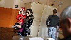 Драмата с Изборния кодекс топи ниското доверие в организацията на вота