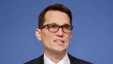 Швейцарската централна банка: Ако не бе продадена, Credit Suisse щеше да фалира 