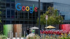 AI катализира най-големия тримесечен скок на Alphabet от 2005 г.