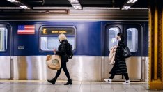 Ръстът на новите работни места в САЩ се размина с очакванията на икономистите