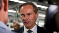 Volkswagen: Няма да се поддадем на провокациите на Tesla за цените