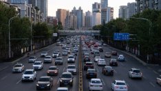 Китай гони самодостатъчност при компонентите за „зелени" автомобили до 2035 г.