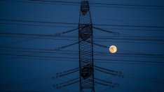 Правителството прие промени в схемата за компенсация за бизнеса за скъпия ток