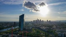 Европейските фирми рискуват да бъдат погребани под дълговете си