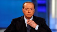 Местните избори в Италия ще покажат колко силна е властта на Берлускони