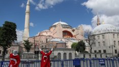 Турският съд даде зелена светлина за превръщането на „Света София“ в джамия