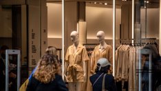 Насочването към домашно облекло срина печалбата на Inditex
