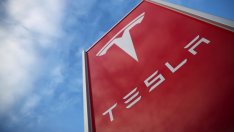 Tesla настоява за обезщетение от Bosch заради сервизна акция