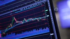 S&P: Изкуственият интелект няма да предизвика вълна от понижение на кредитните рейтинги