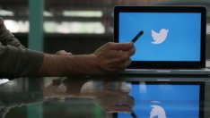 Twitter се превръща в поредното бойно поле във войната между САЩ и Китай