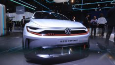 Volkswagen преговаря с Renault за разработка на съвместен евтин електромобил