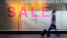 Продажбите на дребно в САЩ бележат най-резкия си спад от 9 години