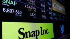 Акциите на Snap се сринаха до рекордно дъно