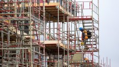 Великобритания дава 2 млрд. паунда в грантове за изграждането на 18 хил. социални жилища