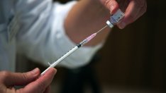 Covid ваксини за всички варианти на вируса се очакват до април