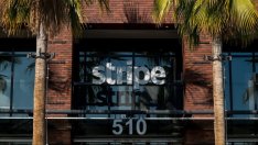 Stripe спечели ключов клиент - Ford  