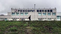 Тайван обмисля дали да глоби Foxconn за инвестиции в китайска компания