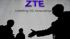 САЩ позволяват на ZTE временно да възобнови някои дейности