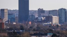 Инвеститори в Лондон превръщат призрачни молове в жилищни кули