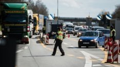 Опашките от камиони по границите в Европа не секват въпреки "зелените коридори"