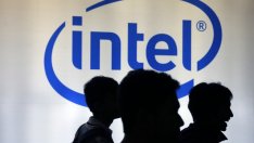 Intel слива производствата си за мобилни чипове и за PC процесори