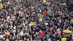 Собствениците на търговски обекти в Хонконг страдат заради протестите