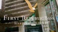 Американските регулатори очакват оферти от големи банки за поглъщането на First Republic